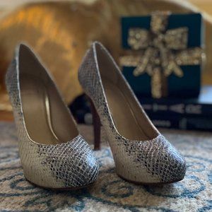 Stuart Weitzman Snakeskin Platform Heels size 6